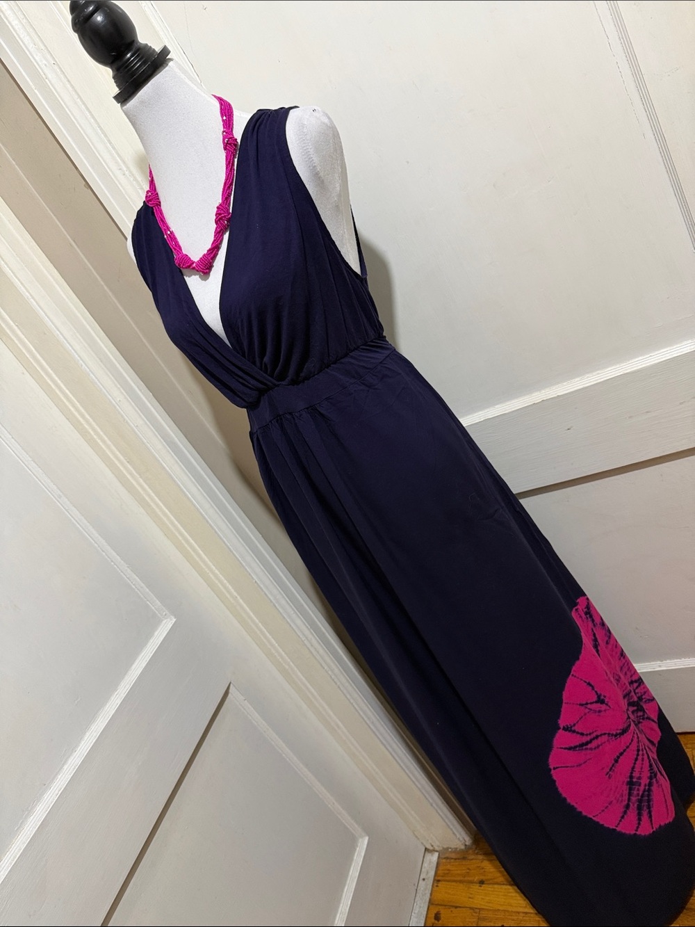 Liz Lange Maternity Sleeveless Navy Maxi Dress with Hot Pink Floral Accent Med